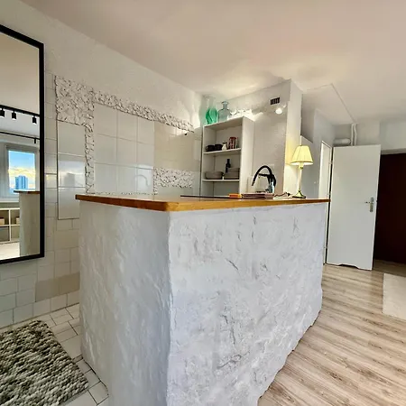 Sawa 7 Wifi8gbs 85'tv 4k Netflix