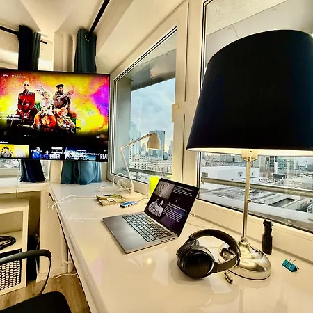 Sawa 7 Wifi8gbs 85'tv 4k Netflix * Warsaw