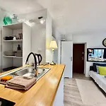 Sawa 7 Wifi8gbs 85'tv 4k Netflix Lejlighed Warszawa