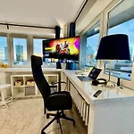 Sawa 7 Wifi8gbs 85'tv 4k Netflix * Warsaw